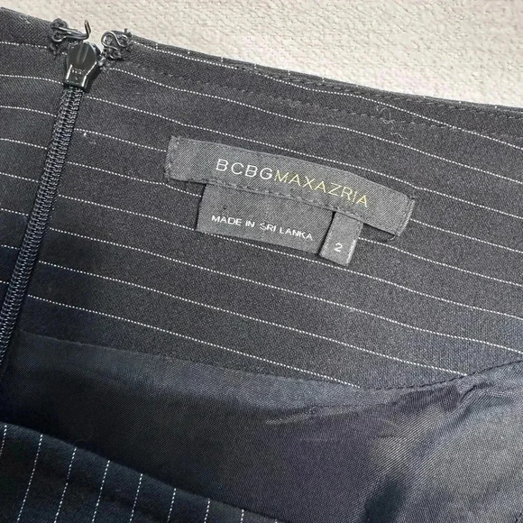 BCBG pleated  pencil skirt - Picture 6 of 6